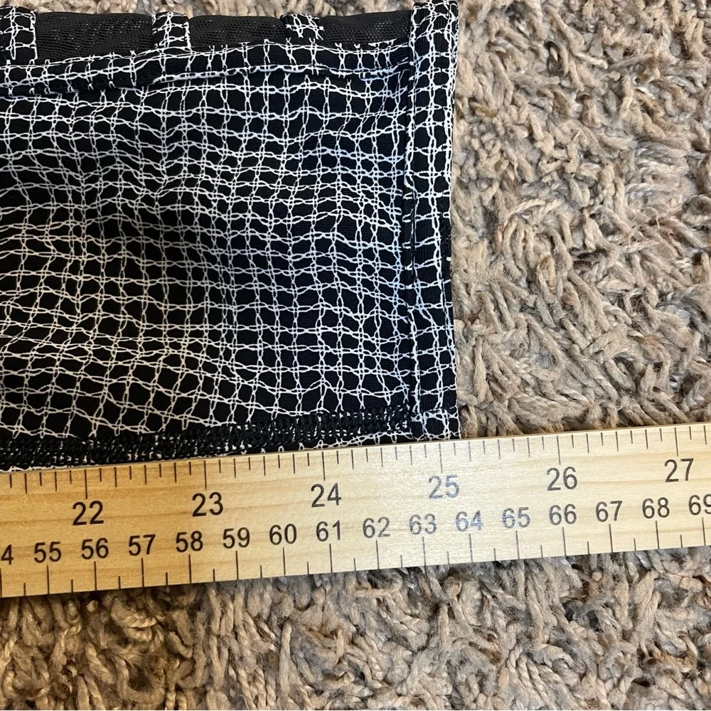 Women’s Lululemon Wild‎ and Free Tight leggings